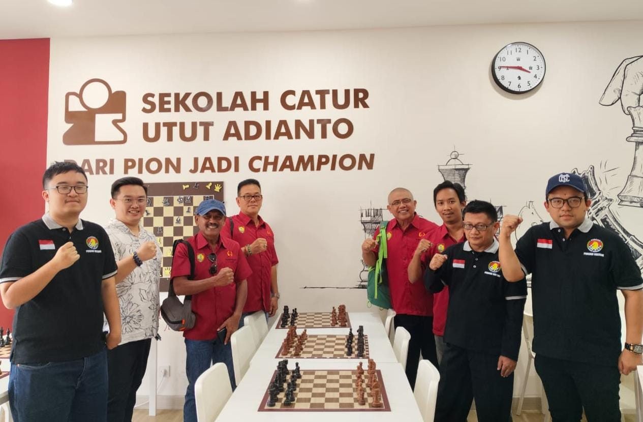 KONI 中加里曼丹 Pelatprov 工作组监测 SCUA 西爪哇的国际象棋运动员训练