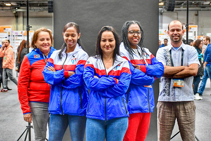 El equipo cubano femenino | Foto: Patricia Claros